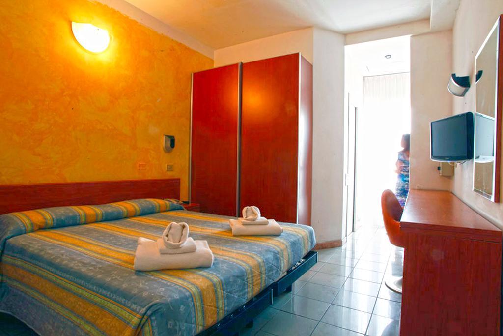 Hotel Marebello Rimini Exterior foto